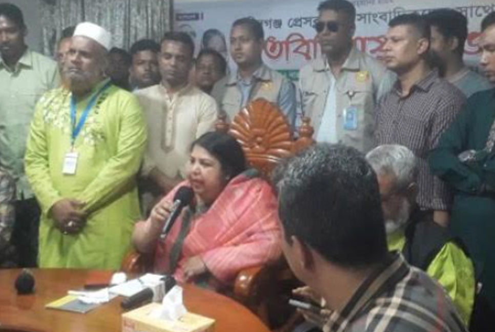 শেখ হাসিনার সরকারের সময় গণমাধ্যম পূর্ণ স্বাধীনতা নিয়ে কাজ করছে : স্পিকার 