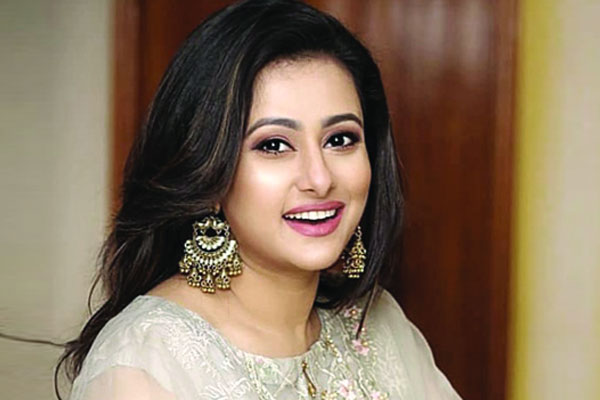 পলিটিক্সের শিকার পূর্ণিমা