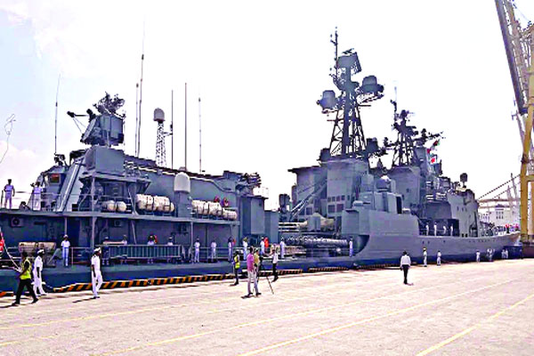 চট্টগ্রাম বন্দরে রুশ নৌবহর