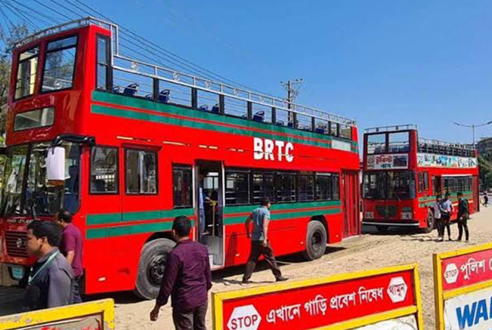 মেরিনড্রাইভে নতুন ছাদখোলা পর্যটক বাস