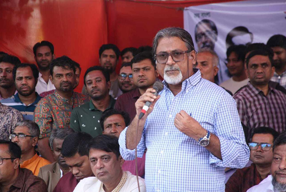 অসাধু ব্যবসায়ীদের শাস্তির আওতায় আনতে হবে : শেখ পরশ