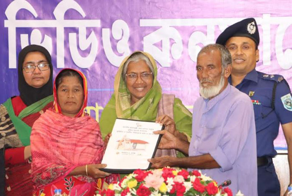 গাইবান্ধায় ৪৮টি প্রকল্প ও কার্যক্রমের উদ্বোধন করলেন প্রধানমন্ত্রী