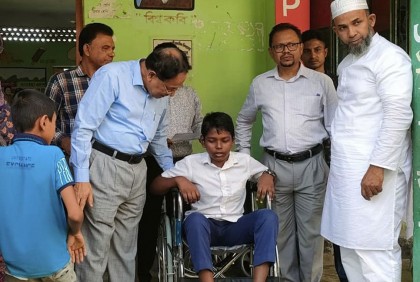 ‘হুইল চেয়ারে করে নিজেই বিদ্যালয়ে আসতে পারবো’