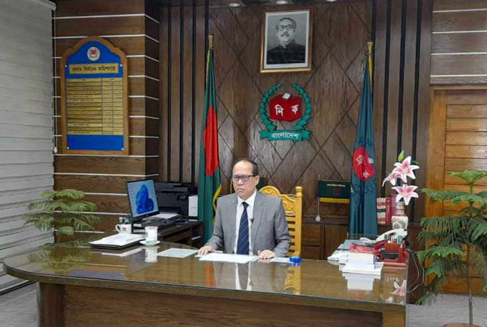 সংলাপের মাধ্যমে রাজনৈতিক মতভেদ সমাধান অসাধ্য নয় : সিইসি

