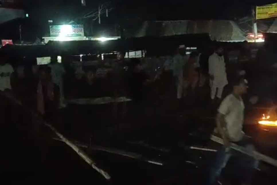 নোয়াখালীতে জামায়াত-শিবিরের ঝটিকা মিছিল, মোটরসাইকেল ভাঙচুর