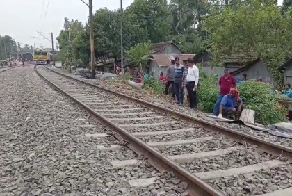 বন্ধন এক্সপ্রেসের ধাক্কায় ভারতীয় তরুণীর মৃত্যু 

