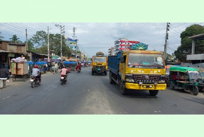 কুষ্টিয়ায় অবরোধের তেমন প্রভাব পড়েনি