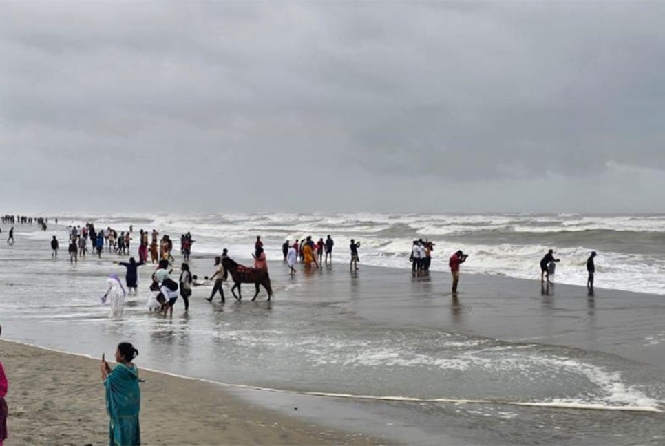 ঘূর্ণিঝড় মিধিলি, দুই শতাধিক পর্যটক সেন্টমার্টিনে আটকা