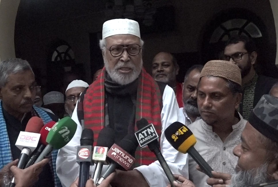 কোনো বিদেশির এইভাবে দৌড়ঝাঁপ করার সুযোগ নেই : কাদের সিদ্দিকী