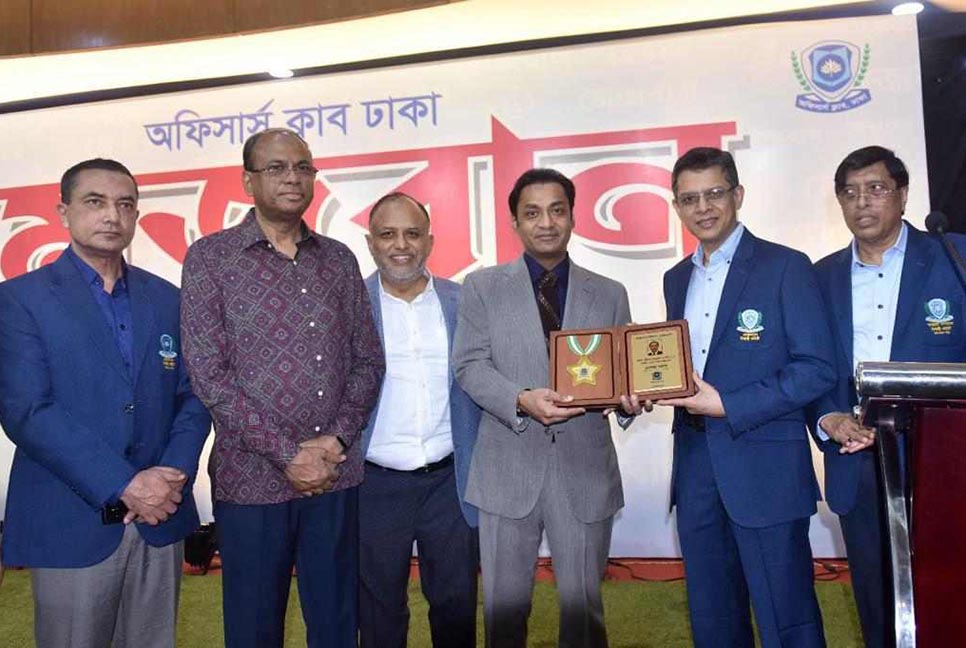 অফিসার্স ক্লাব ঢাকার বাৎসরিক মেজবান অনুষ্ঠিত



