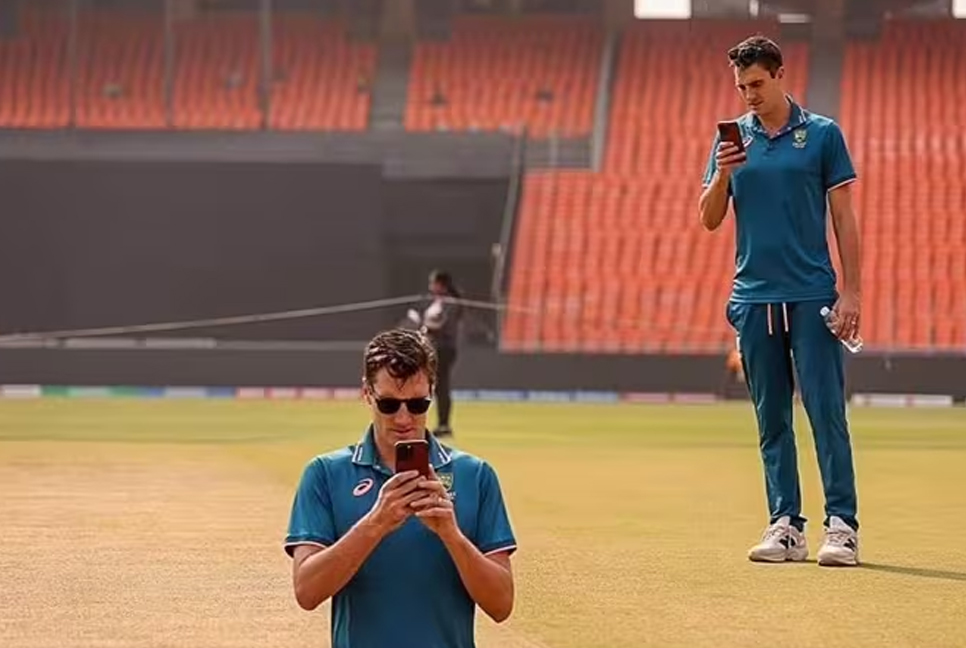 পিচের ছবি কেন তুললেন, ভারতকে সন্দেহ করছেন কামিন্স?