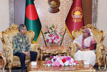 রাষ্ট্রপতির সঙ্গে প্রধানমন্ত্রীর সাক্ষাৎ 