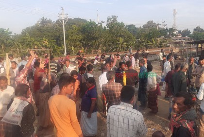 ৫ দশক ধরে ‘শ্রম’ বিক্রির হাট বিজয়পুর