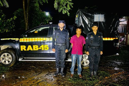 টেকনাফে মাদক মামলার আসামি গ্রেফতার


