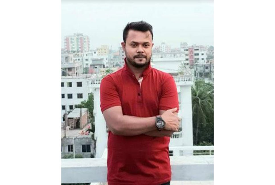 হত্যা মামলা তুলে না নেওয়ায় নিহতের ছেলের উপর হামলা