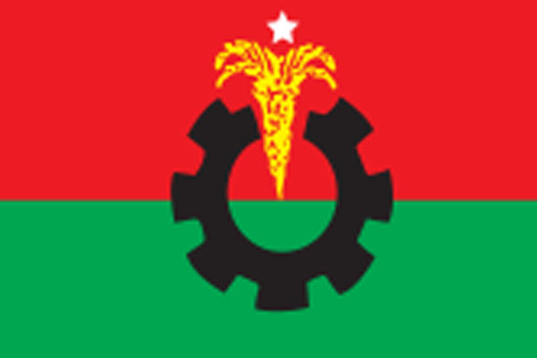 বিএনপির চোখ বিদেশিদের দিকে