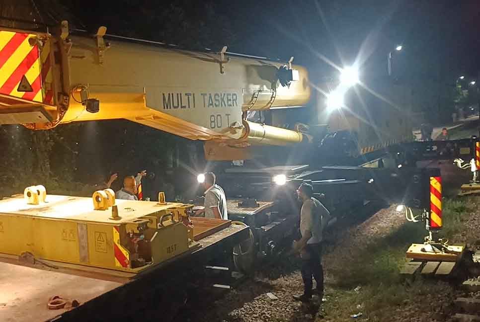 ব্রাহ্মণবাড়িয়ায় ১৪ ঘণ্টা পর আপলাইনে ট্রেন চলাচল স্বাভাবিক