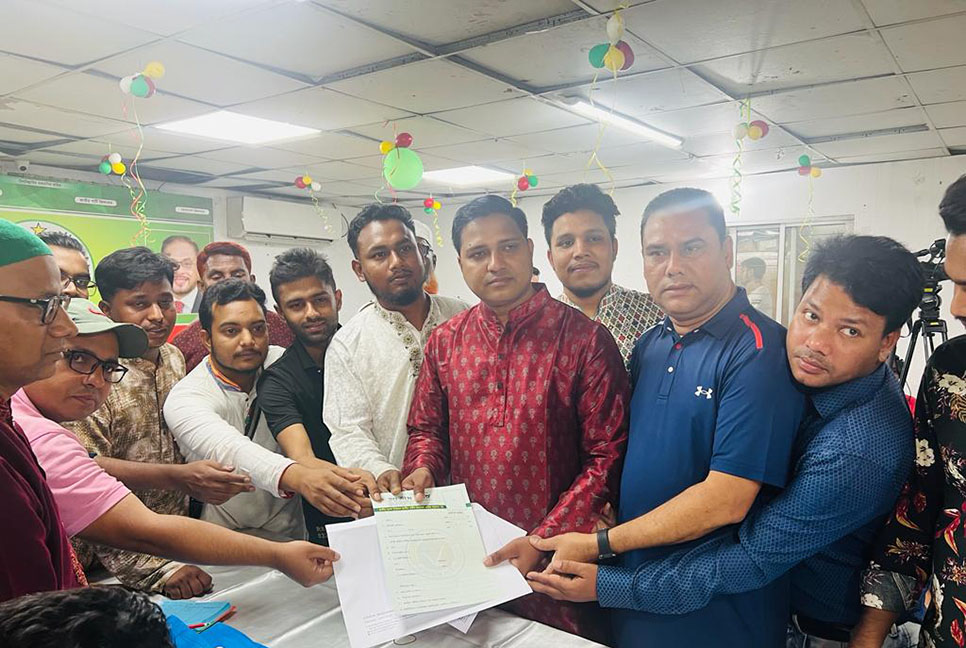 রাঙ্গার আসনে মনোনয়ন ফরম কিনলেন ছাত্র সমাজের সভাপতি আল মামুন