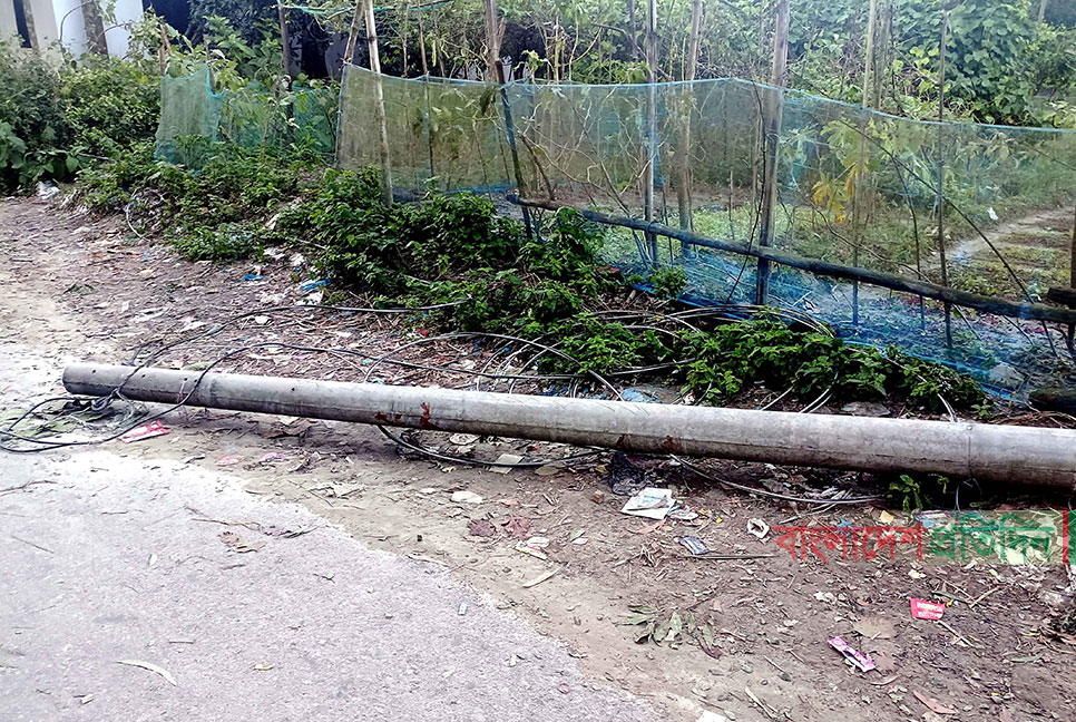 মিধিলির তাণ্ডব; নাঙ্গলকোটে চারদিন বিদ্যুৎ সংযোগ বিচ্ছিন্ন