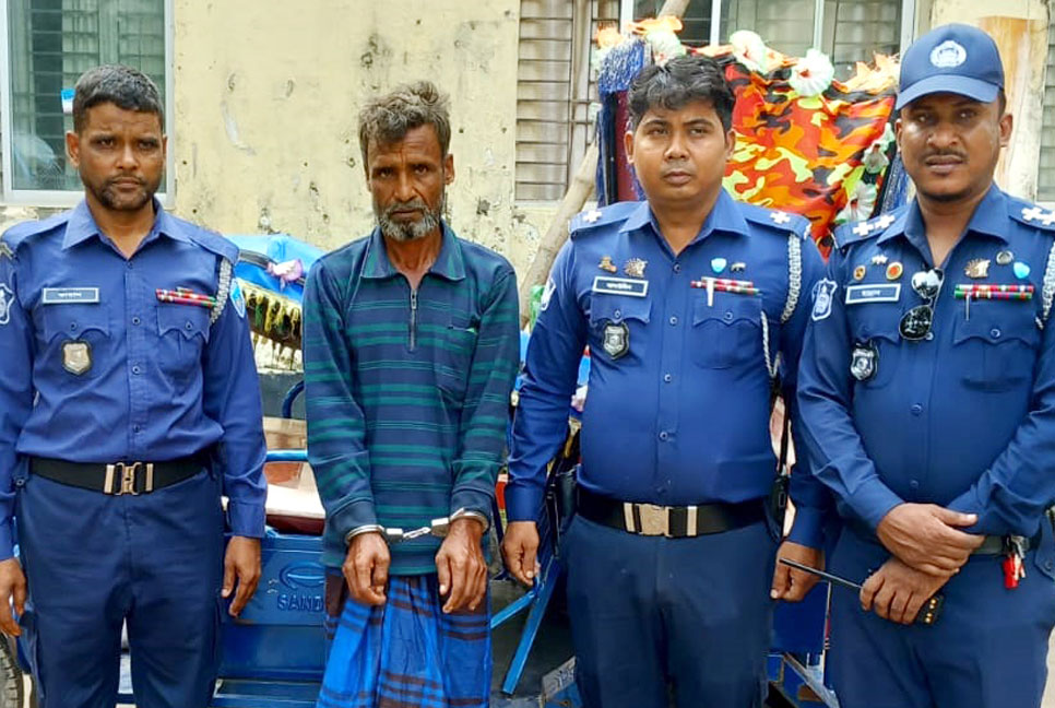 লক্ষ্মীপুরে চালককে হত্যা করে অটোরিকশা ছিনতাই, গ্রেফতার ১ 
