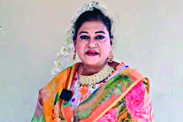 নায়িকা বনশ্রী থাকেন আশ্রয়ণের ঘরে