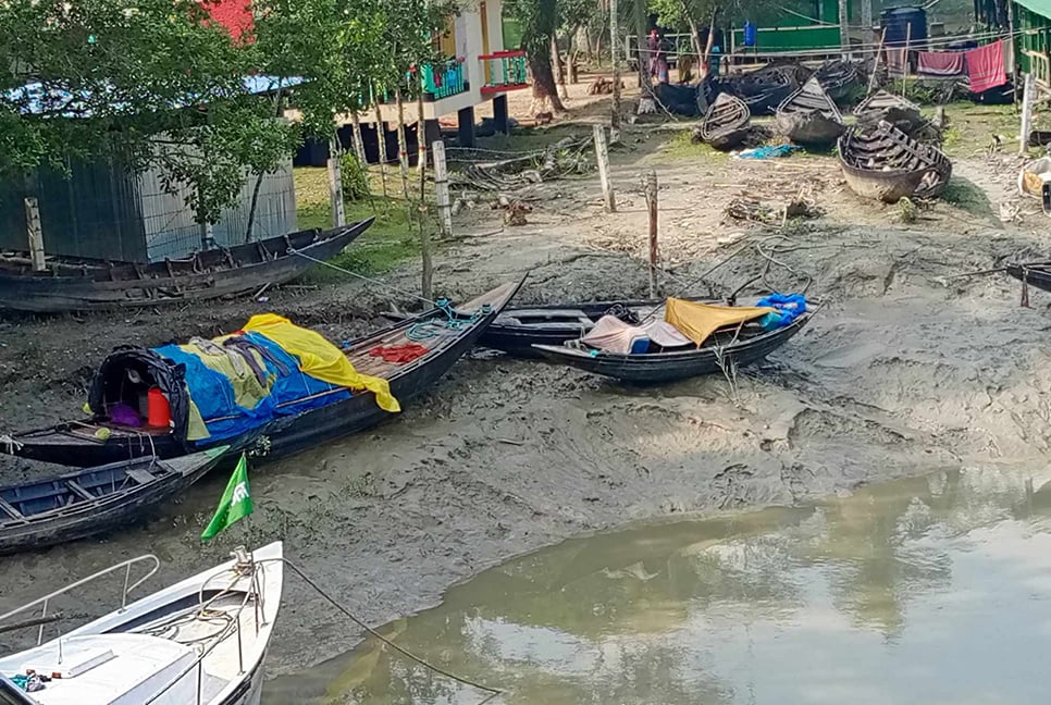 সুন্দরবনে রেঞ্জে হামলা, আটক ১৯ জেলেকে ছিনিয়ে নেয়া হল