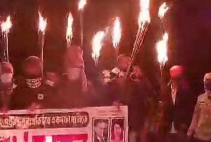 সিরাজগঞ্জে বিএনপির মশাল মিছিল

