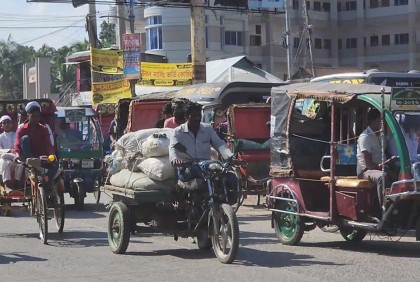 নেত্রকোনায় অবরোধের প্রভাব পড়েনি