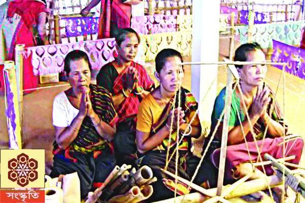রাজবন বিহারে চীবরদান উৎসব