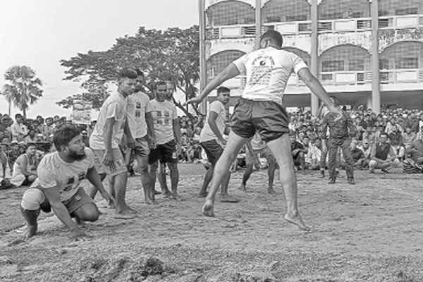 গলাচিপায় ঐতিহ্যবাহী হাডুডু খেলা