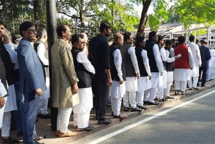 গণভবনে আওয়ামী লীগের মনোনয়নপ্রত্যাশীরা