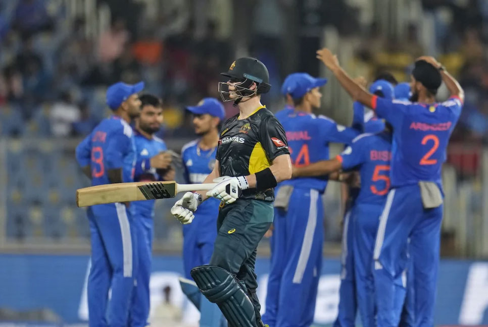 অস্ট্রেলিয়াকে ফের হারাল ভারত