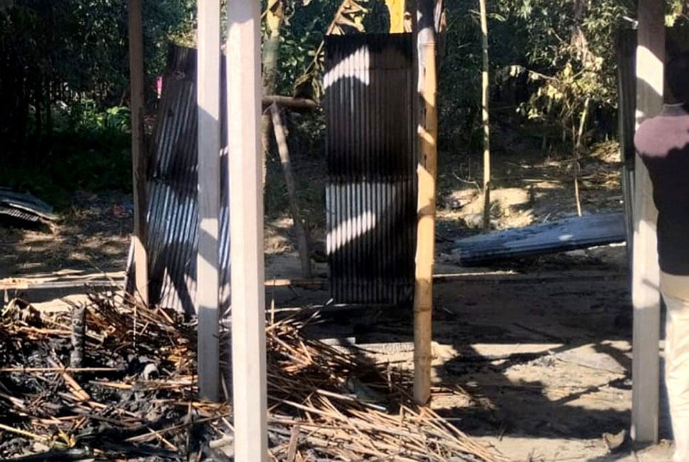 ঠাকুরগাঁওয়ে আগুনে পুড়ে শিশুর মৃত্যু