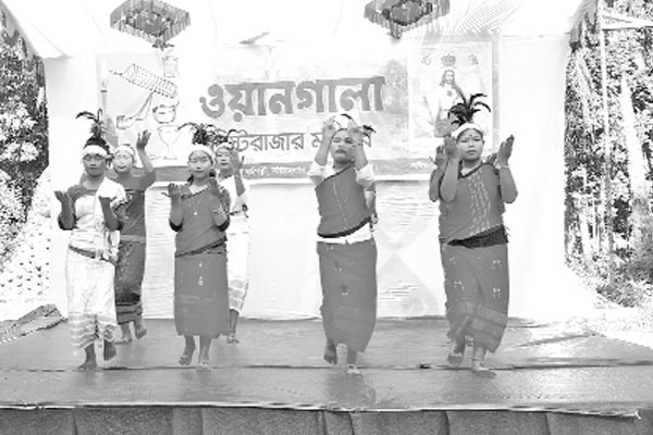 জমজমাট ‘ওয়ানগালা’ উৎসব