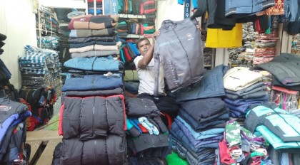 স্থানীয় গন্ডি পেরিয়ে ঝুটের পোশাক বিশ্ববাজারে