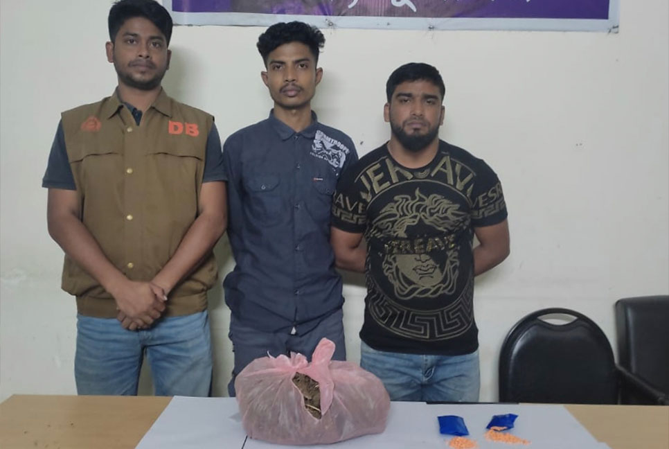 মুন্সীগঞ্জে ইয়াবা-গাঁজাসহ দুই মাদক ব্যবসায়ী আটক 