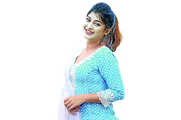 চেষ্টা করি ভালো মানুষ হওয়ার