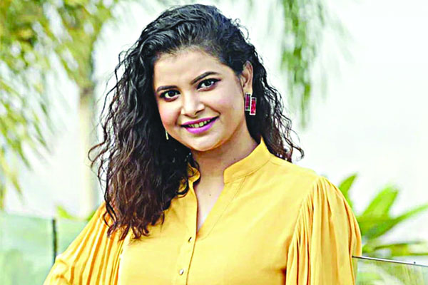 সাধুসঙ্গে শবনম ফারিয়া