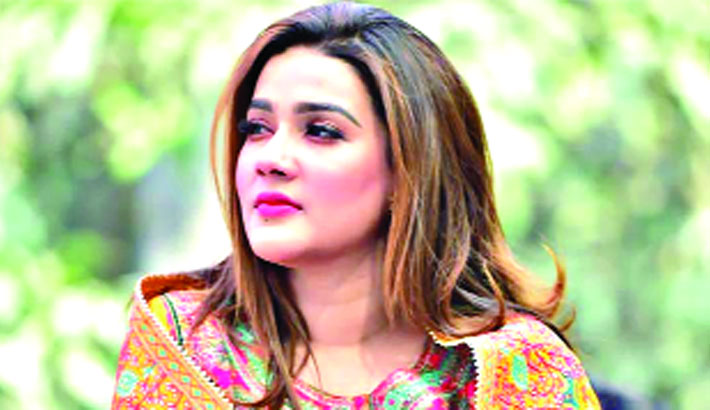 স্বতন্ত্র প্রার্থী মাহিয়া মাহি