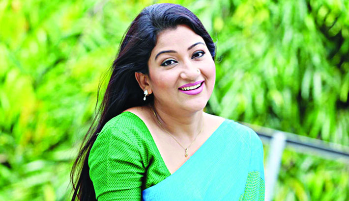 অভিনয় ছাড়বেন না দীপা