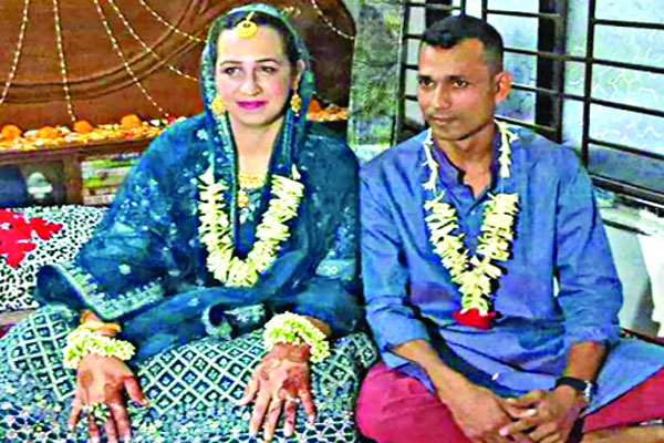 প্রেমের টানে সাইপ্রাস থেকে আশুলিয়ায়