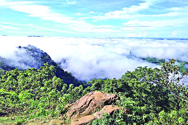 শোয়ার ঘরে মেঘের উঁকি