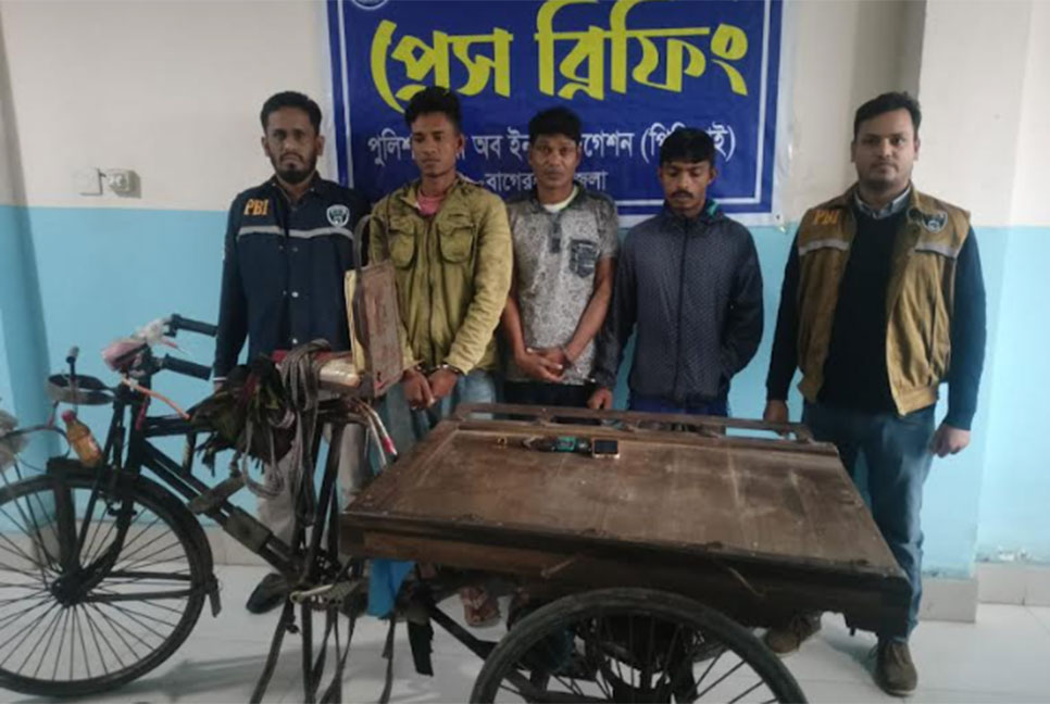 বাগেরহাটে হত্যার ঘটনায় গ্রেফতার ৩

