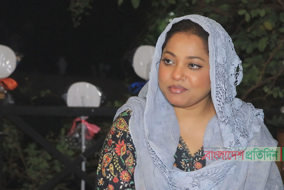 পাবনা-২; প্রার্থিতা ফেরার অপেক্ষায় ডলি সায়ন্তনীর অনুসারীদের