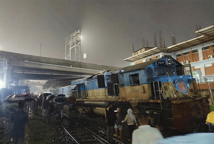 ঢাকার সঙ্গে সারাদেশের ট্রেন চলাচল শুরু