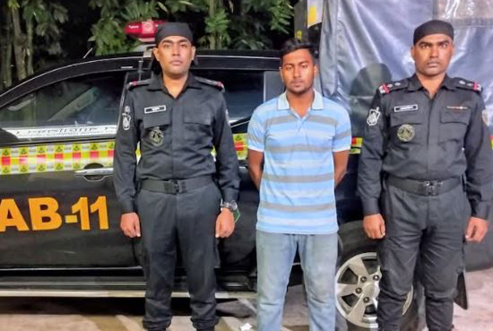 মাদক বাণিজ্যে বাধা দেওয়ায় হত্যার ঘটনায় গ্রেফতার ১