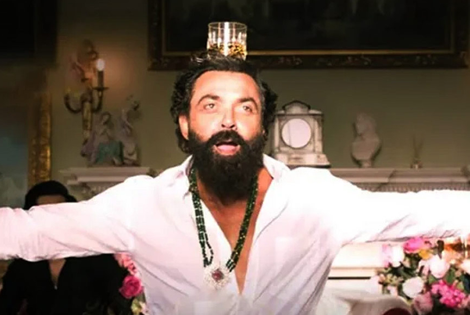 হিট ‘জামাল কুদু’ গানের মানে কী?