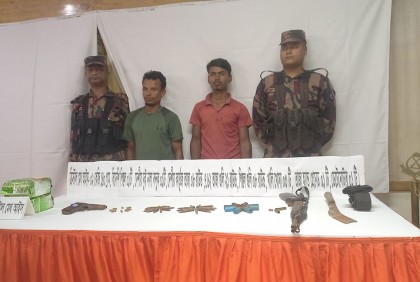 টেকনাফে অস্ত্র-মাদকসহ আটক ৩, বাস জব্দ