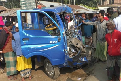 জামালপুরে সড়ক দুর্ঘটনায় ৩ জন নিহত