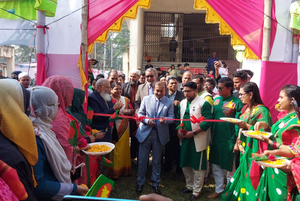 বরগুনায় উদ্যোক্তা পণ্য মেলার উদ্বোধন